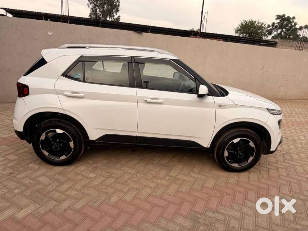 Hyundai Venue 1.2 S Plus, 2019, Petrol