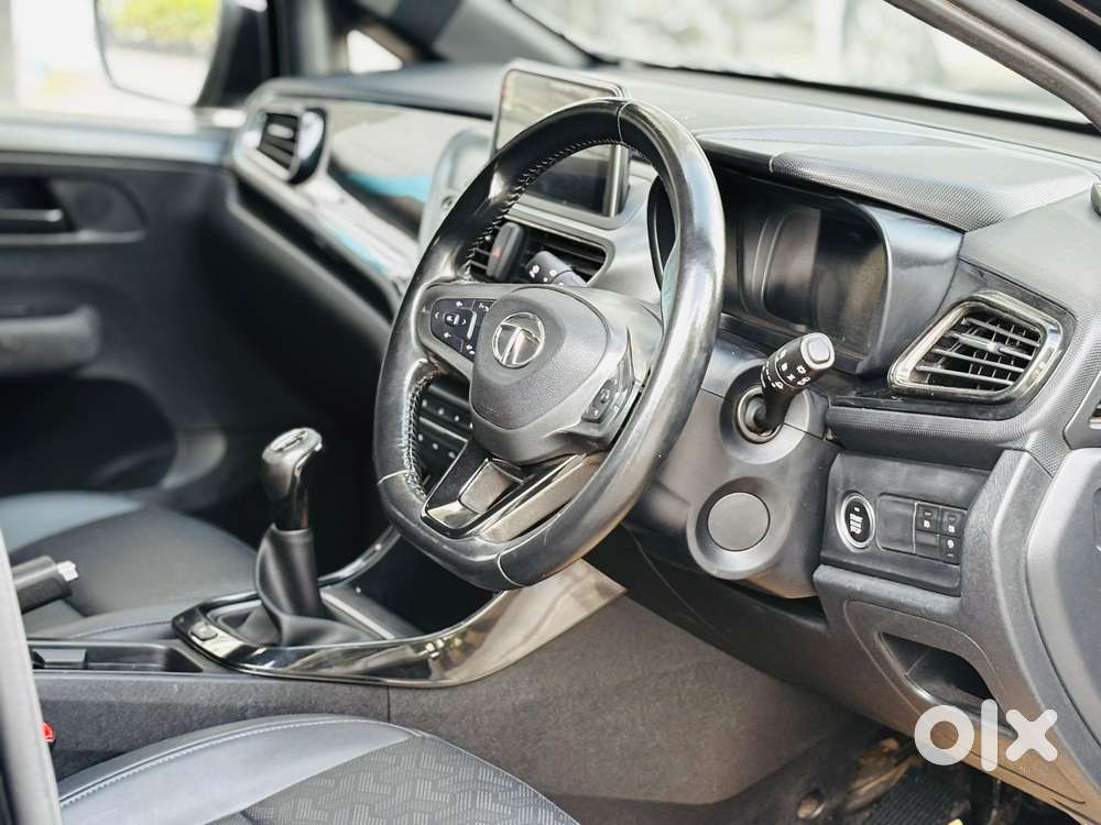 Tata Altroz 1.2 Xz Plus Dark Edition, 2021, Petrol