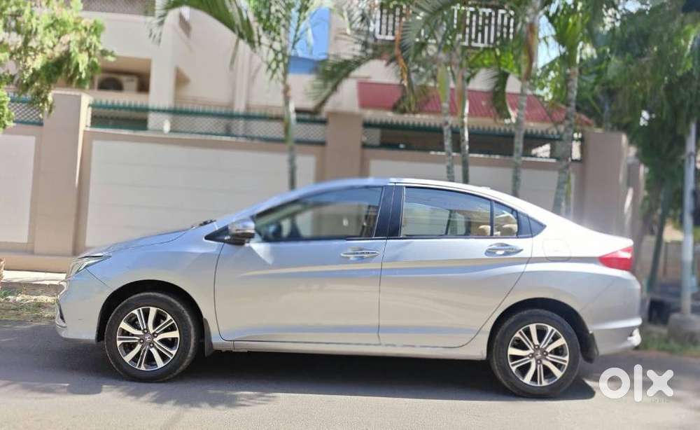 Honda City 1.5 V 5th Gen I-vtec Mt, 2022, Petrol
