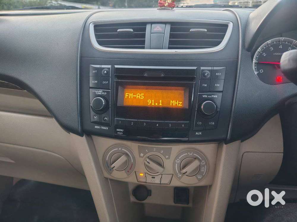 Maruti Suzuki Swift Dzire 1.2 Vxi Bsiv, 2015, Petrol