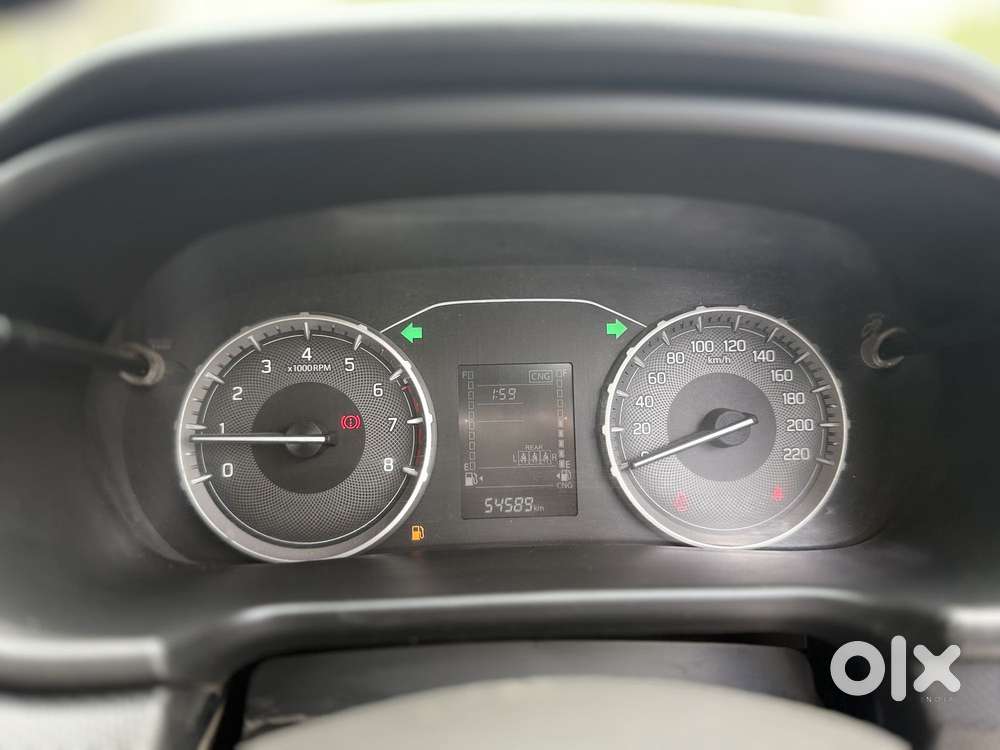 Maruti Suzuki Brezza 1.5 Lxi Cng, 2024, Cng & Hybrids