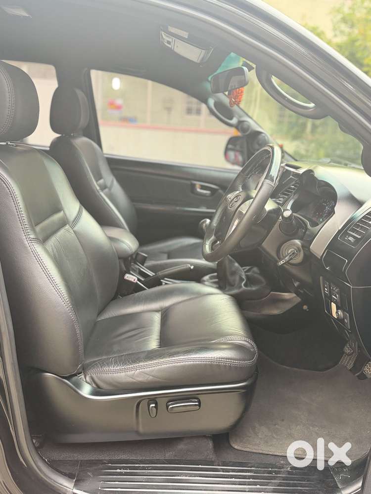Toyota Fortuner 3.0 4x4 Manual, 2013, Diesel