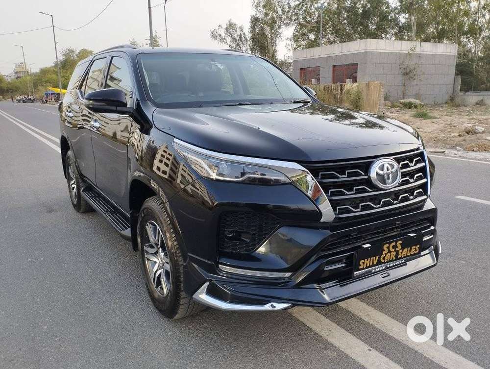 Toyota Fortuner 4x2 At 2.7 Petrol, 2025, Petrol