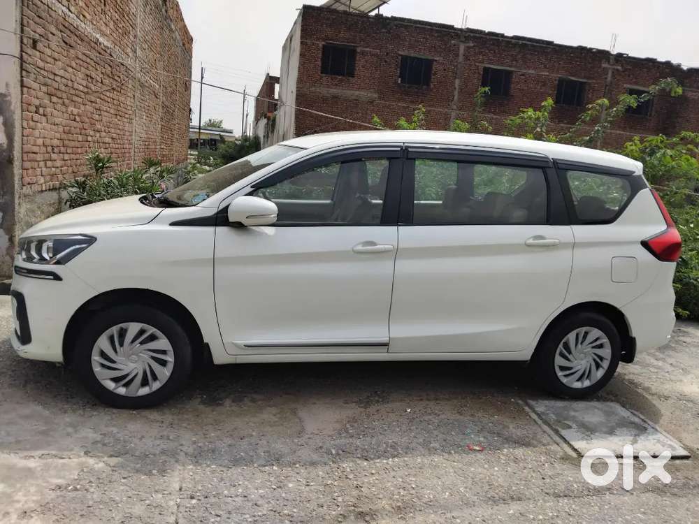Maruti Suzuki Ertiga Petrol 2024