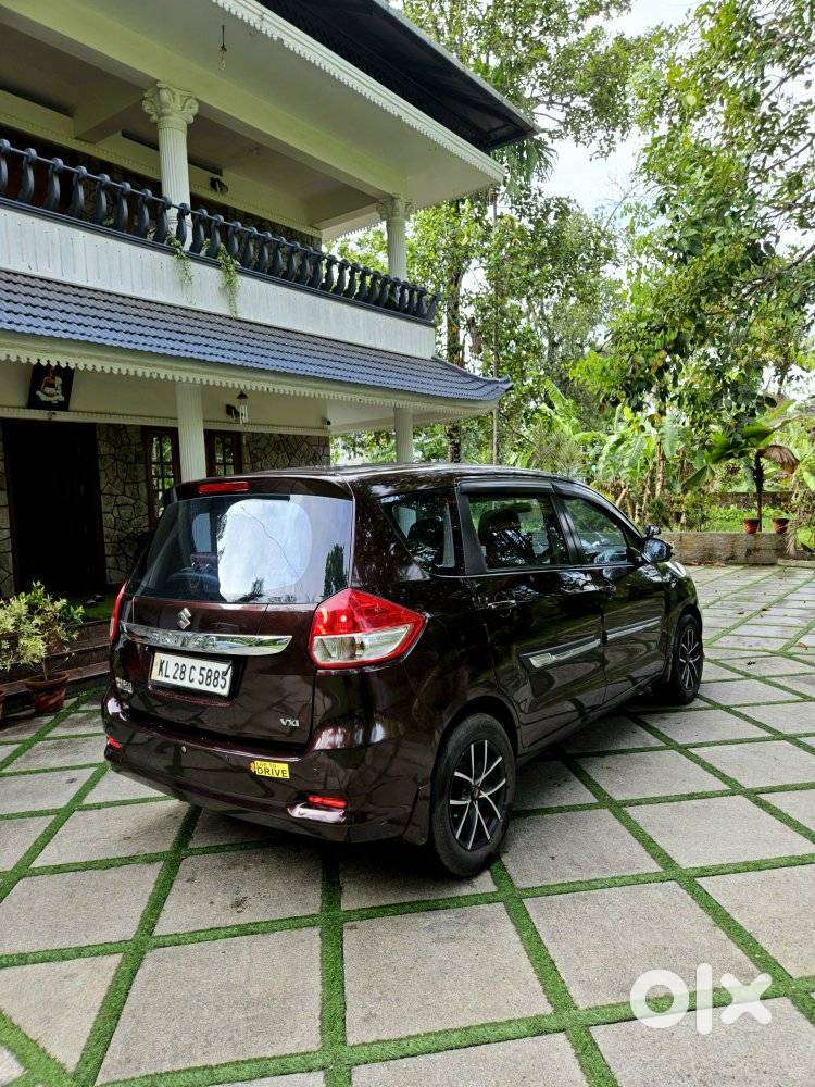 Maruti Suzuki Ertiga Vxi Abs Bs Iv, 2017, Petrol