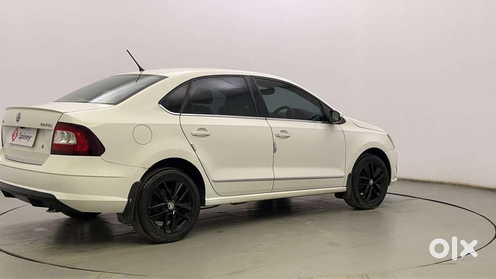 Skoda Rapid 1.0 Style At, 2021, Petrol