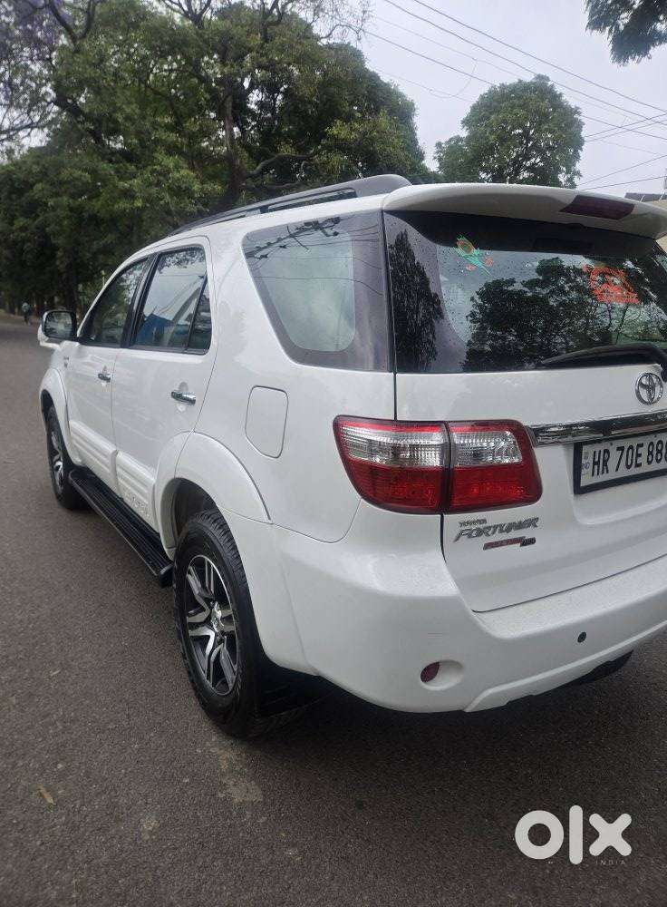Toyota Fortuner 3.0 4x4 Manual, 2011, Diesel