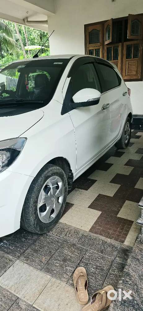 Tata Tiago 2017