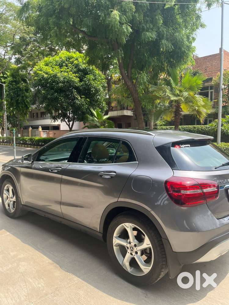 Mercedes-benz Gla 200 Sport Petrol  24000 Kms Driven