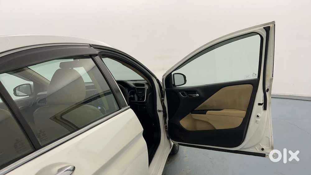 Honda City I-vtec V, 2019, Petrol