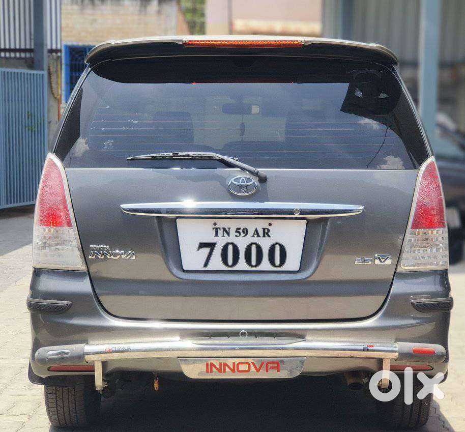 Toyota Innova 2.5 V 7 Str, 2011, Diesel