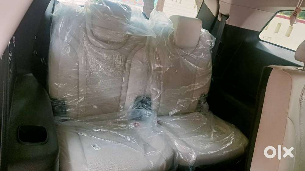 Mahindra Xuv700 2.2 Ax 7 Diesel Mt Luxury Pack Str, 2024, Diesel