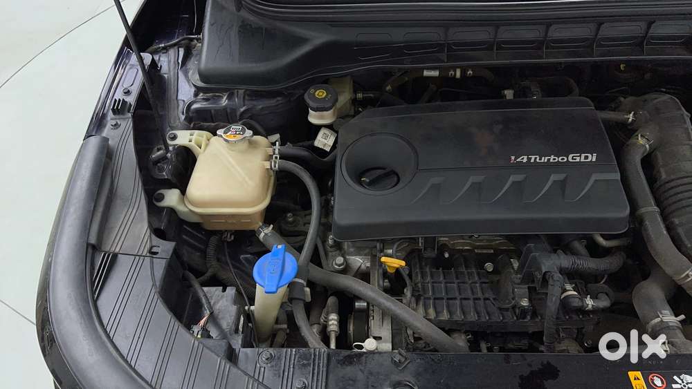 Kia Carens 1.4 Luxury Plus 6 Str, 2022, Petrol