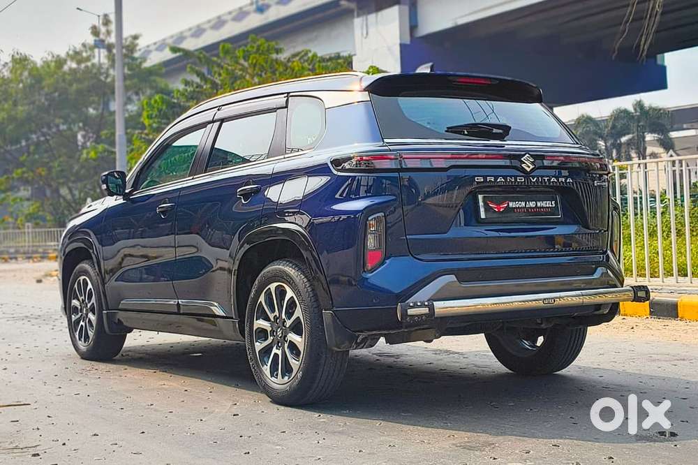 Maruti Suzuki Grand Vitara 1.5 Alpha Plus Intelligent Hybrid Ecvt, 2..