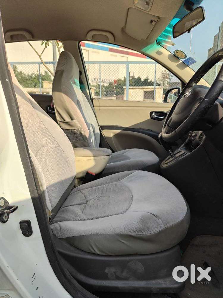 Hyundai I10 Sportz At, 2013, Petrol