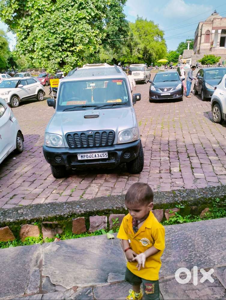 Mahindra Scorpio 2006