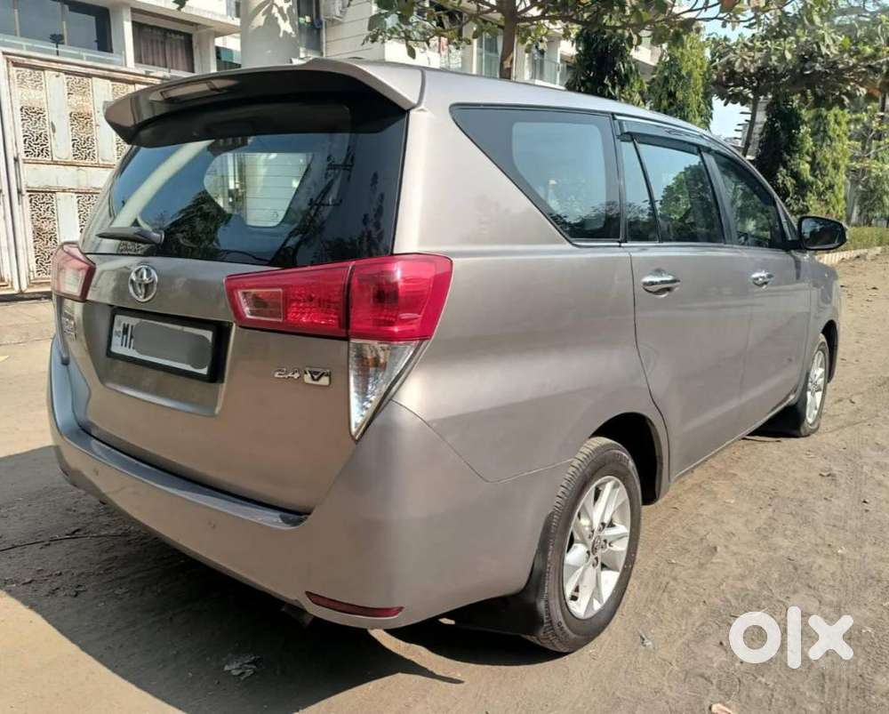 Toyota Innova Crysta 2.4 V 8 Str, 2018, Diesel