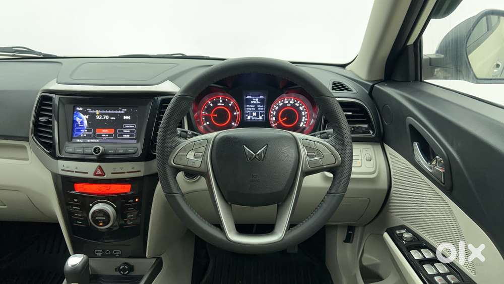 Mahindra Xuv300 W8 (o) 1.5 Diesel Amt, 2023, Diesel