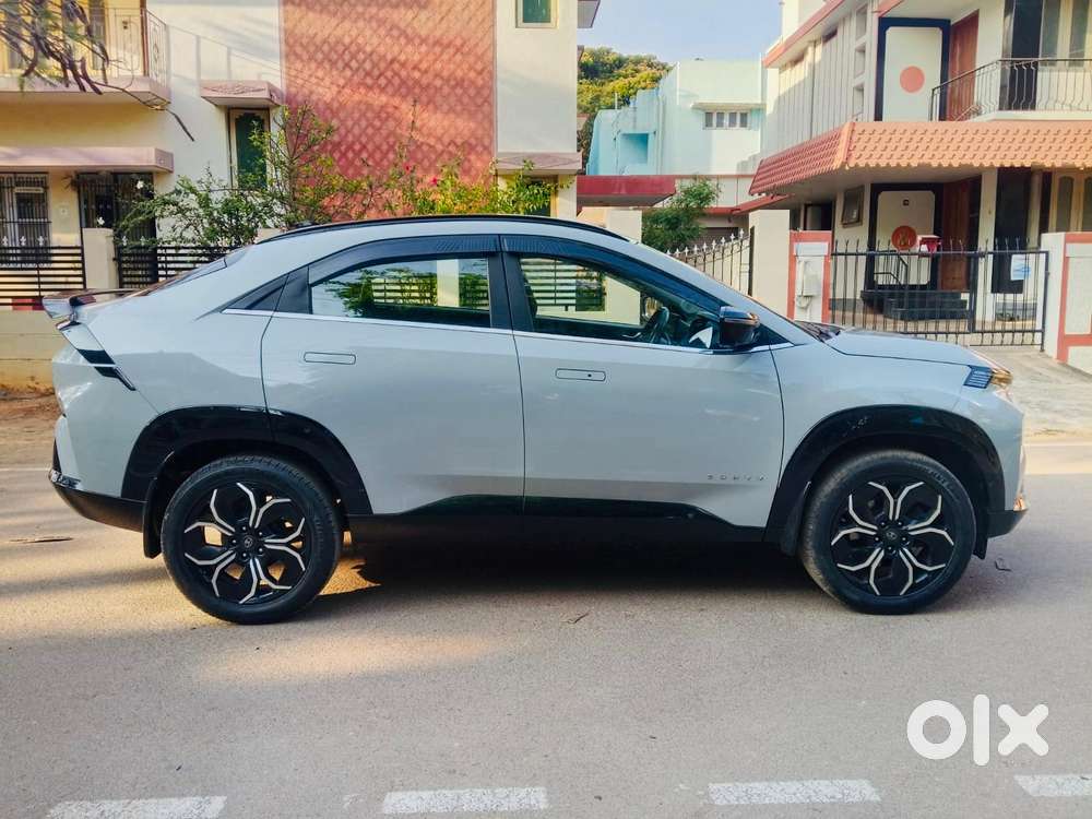Tata Curvv Accomplished S 1.2 Revotron Petrol 7dca, 2025, Petrol