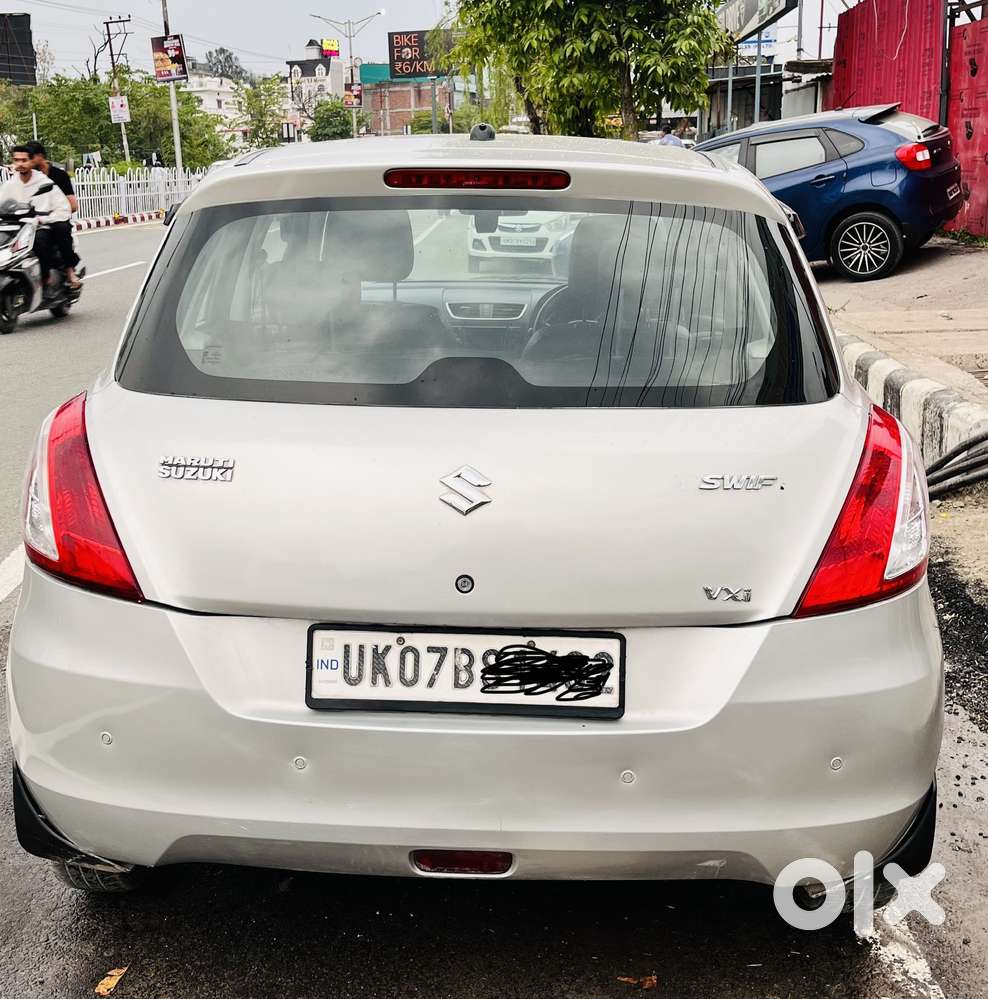 Maruti Suzuki Swift Vxi Optional, 2016, Petrol