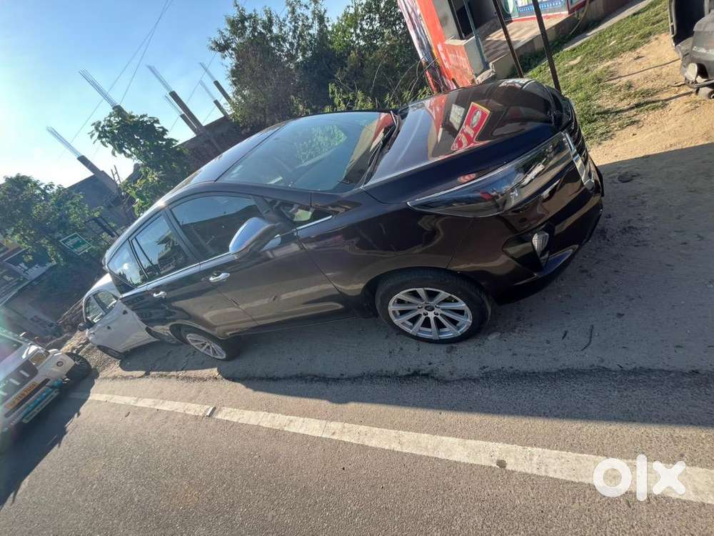 Toyota Innova Crysta 2016 Diesel Well Maintained