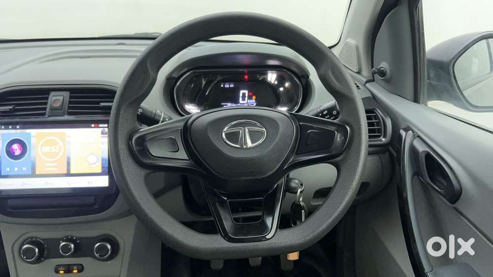 Tata Tigor Xe, 2021, Petrol