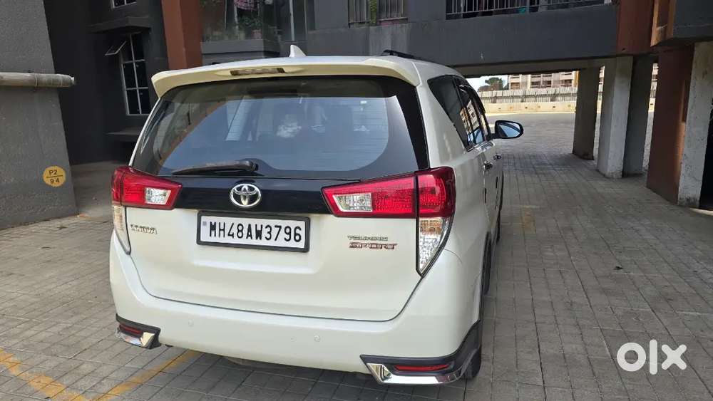 Toyota Innova Crysta 2017 Diesel 105000 Km Driven