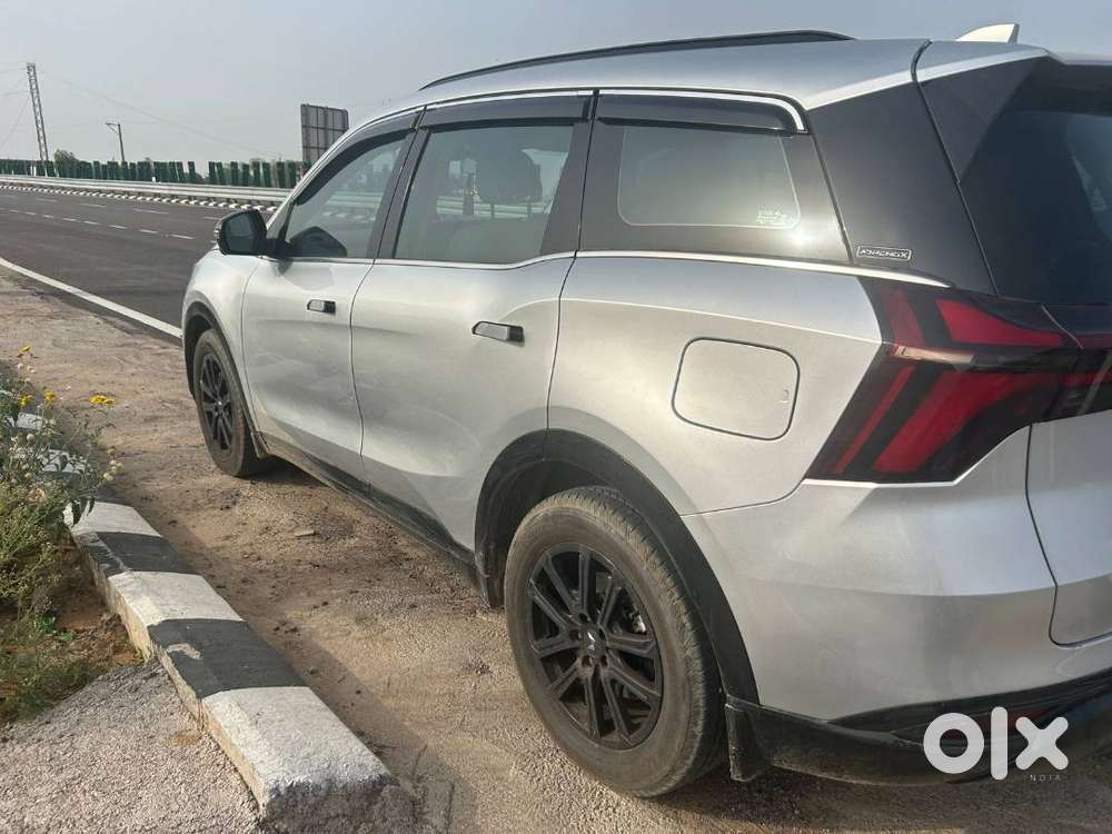 Mahindra Xuv700 2023 Diesel Automatic Top Model (new Condition)