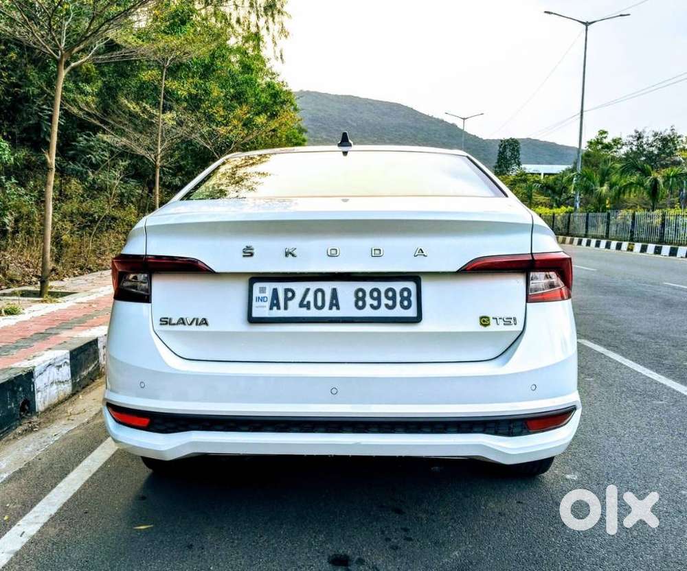 Skoda Slavia Ambition 1.5l Tsi Mt, 2023, Petrol