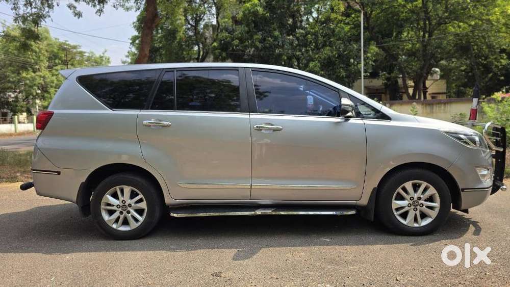 Toyota Innova Crysta 2.4 G Mt 8s, 2020, Diesel