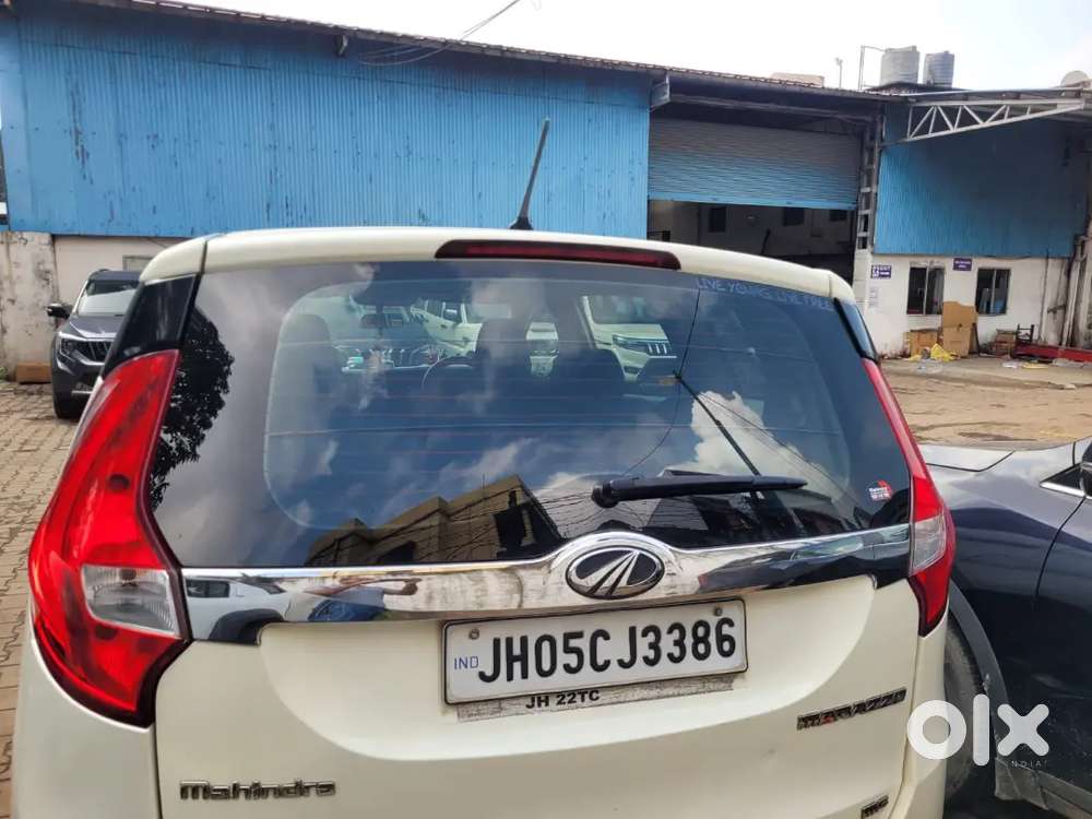 Mahindra Marazzo Diesel 2019