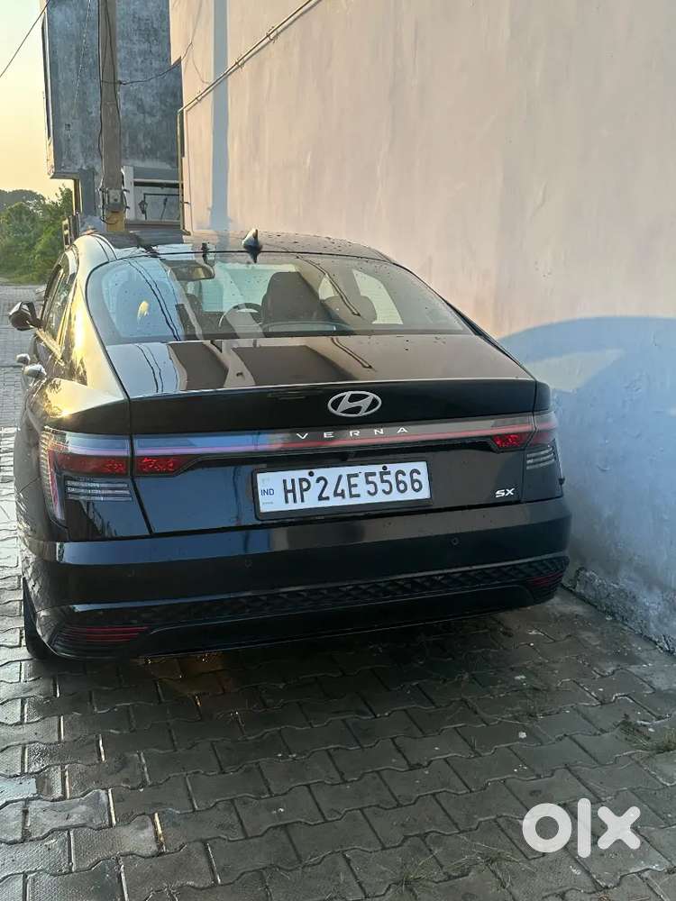 Hyundai Verna Petrol 2023
