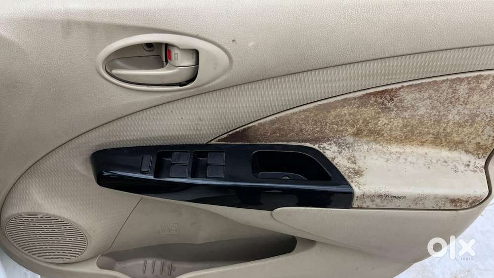 Toyota Etios Liva 1.2 Vx, 2017, Petrol