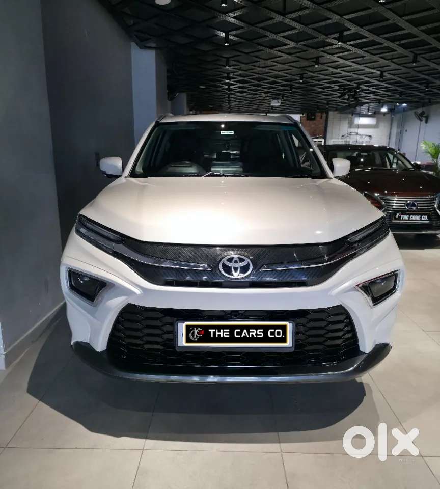 Toyota Urban Cruiser Hyryder, 2025, Petrol