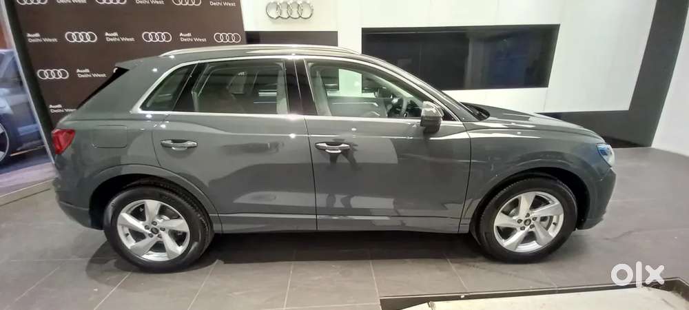 Audi Q3 40 Tfsi Premium Plus, 2026, Petrol