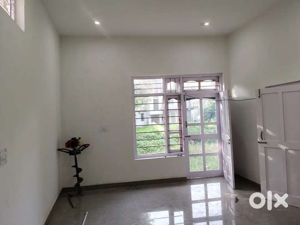 Double Room Set & Single Room Set Available for Rent &mdash; Mahadev Sunder