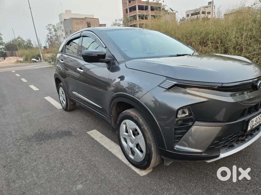 Tata Nexon, 2025, Petrol