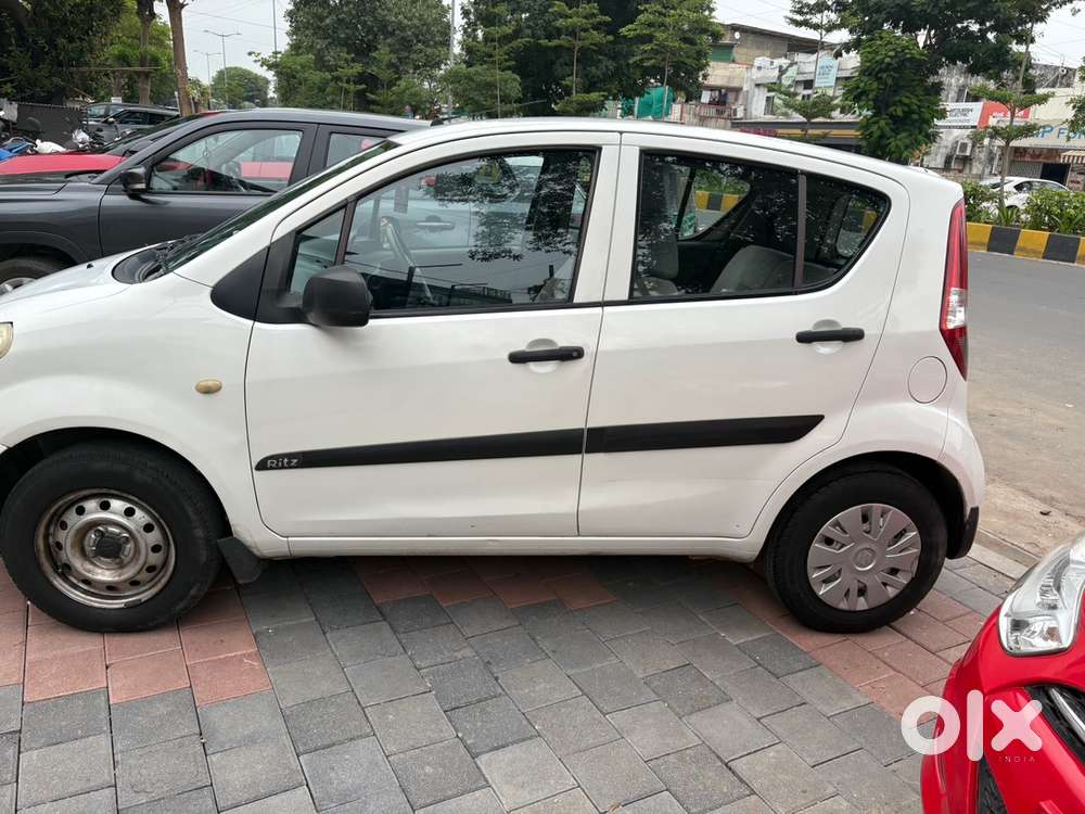 Maruti Ritz Vxi Petrol 2011