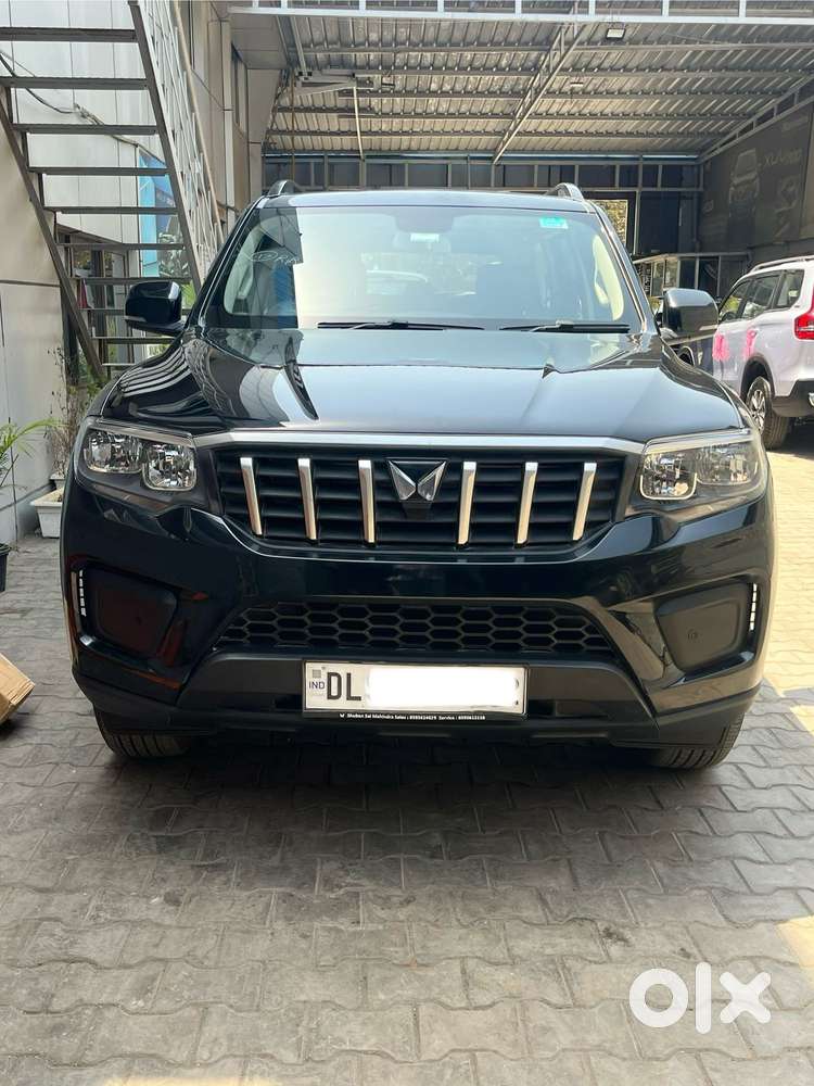 Mahindra Scorpio N Z4 Petrol Mt 7 Str, 2024, Petrol