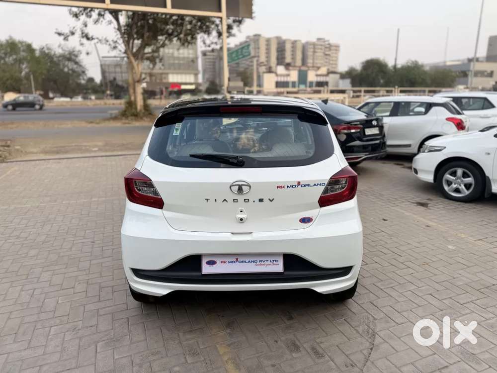 Tata Tiago Ev Xz Plus Tech Lux Lr, 2023, Electric