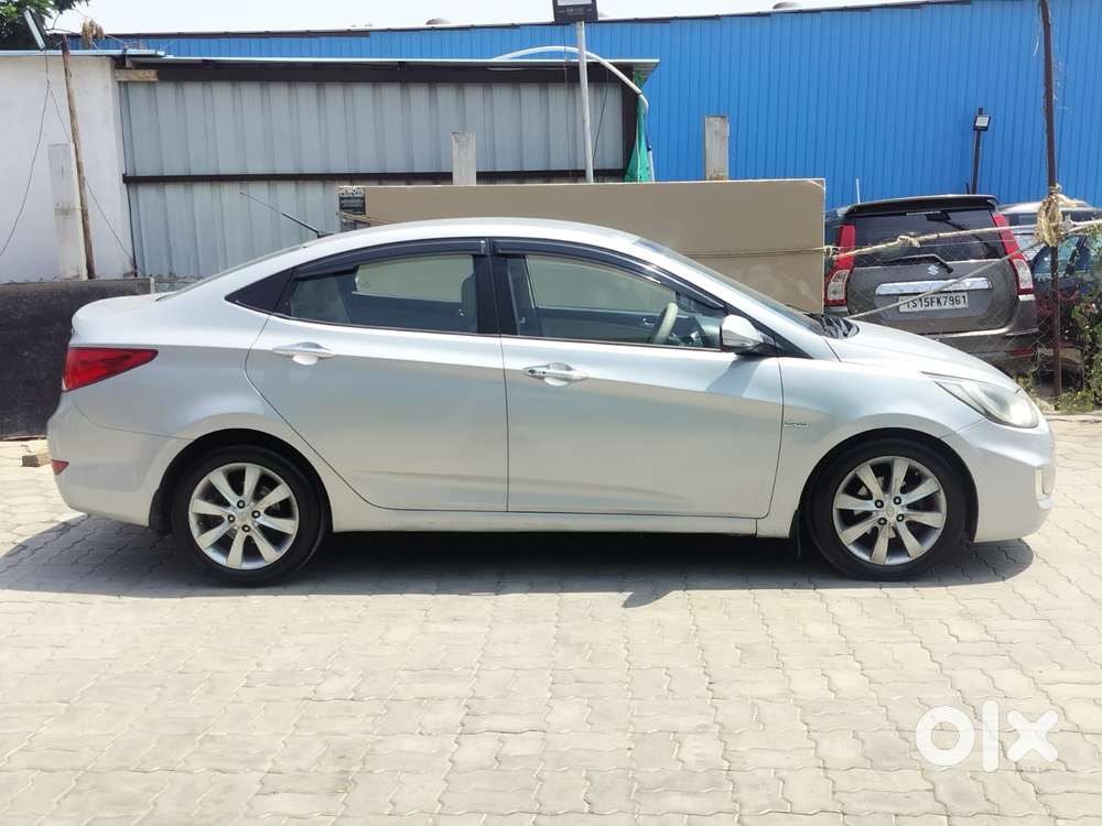 Hyundai Fluidic Verna 1.6 Crdi Sx, 2011, Electric
