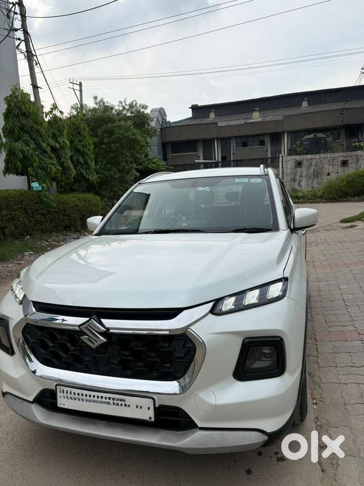 Maruti Suzuki Vitara Petrol Manual 2025