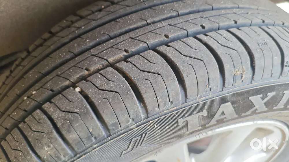 Toyota Innova 2013 Less Driven New Tyres