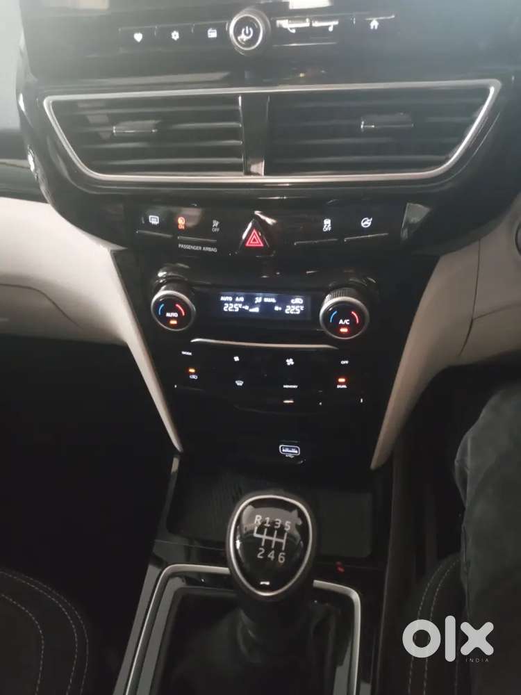 Mahindra Xuv 3xo 2024 Petrol 2000 Km Driven