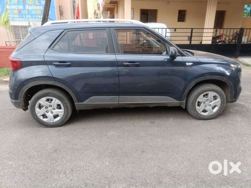 Hyundai Venue 1.2 S Plus, 2020, Petrol