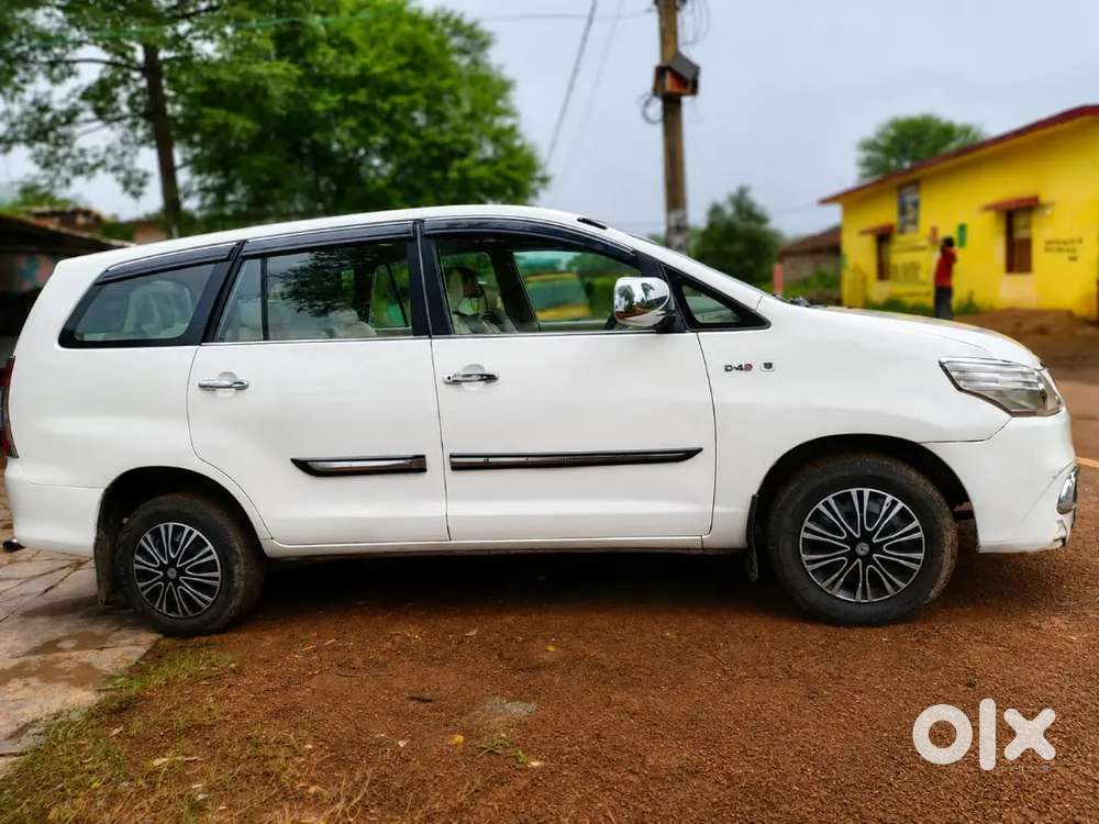 Toyota Innova Gx 2006 Well Maintained Car