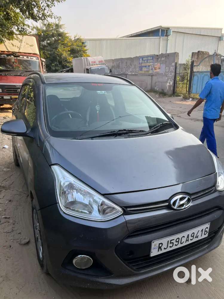 Hyundai Grand I10 Sportz 2016 Diesel Automatic
