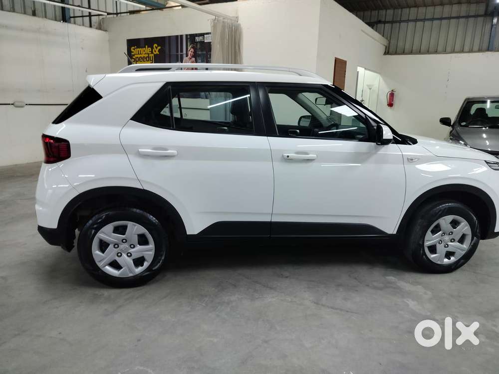 Hyundai Venue S, 2019, Petrol
