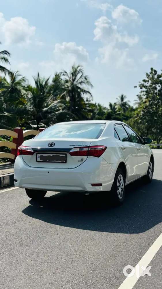Toyota Corolla Altis 2015 Diesel 150000 Km Driven