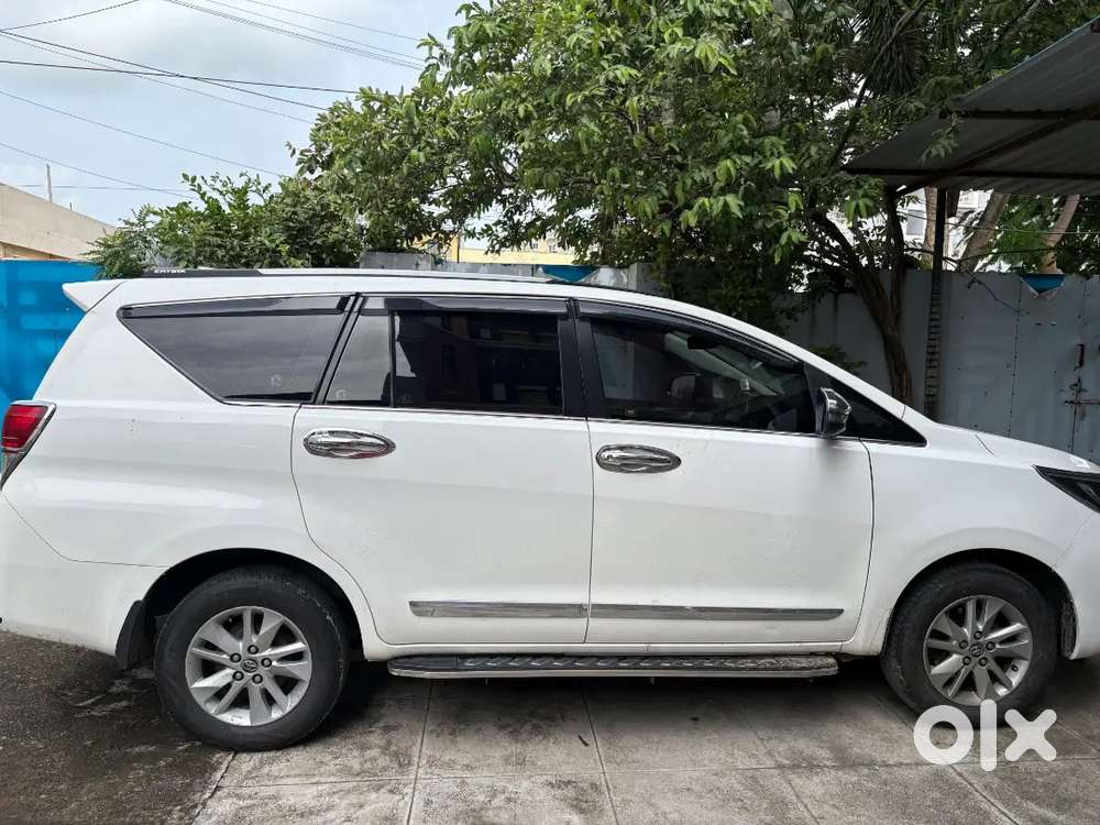 Toyota Innova Crysta 2019
